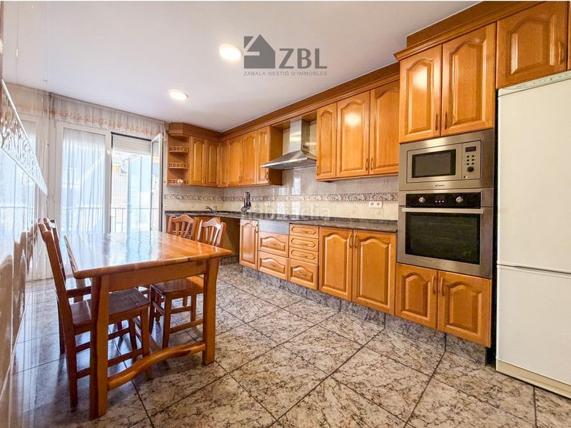 Foto c2bb2882-eb56-4181-8d40-d158306ee53a. Casa adossada amb calefacció aparcament a Sant Joan de Vilatorrada