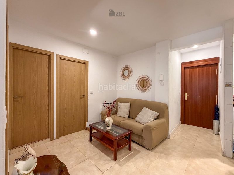 Foto f13b9353-b2ec-4ff1-a832-b38b4cec97cc. Etagenwohnung in Font dels Capellans - Sagrada Familia Manresa