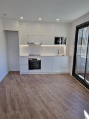 Rent Flat  Carrer d'isaac peral 33. Gran oportunidad