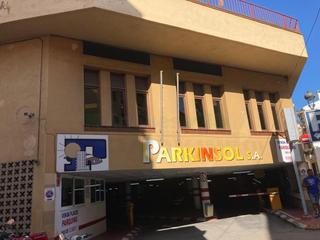 Parking voiture  N/a. Pàrquing en venda a ledific parkinsol