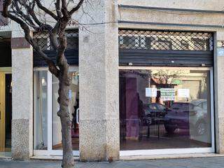 Business premise in Centre. Local comercial al centre de la població