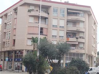 Parking voiture à Avenida montserrat 44. Plaça de pàrquing