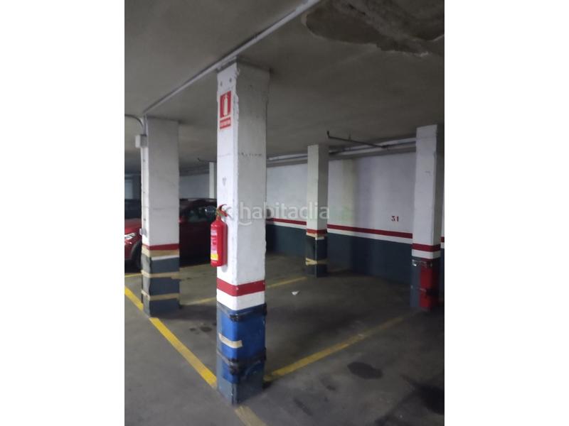 Foto 8f5d013f-e3f0-4935-a315-001500b500c8. Aparcament cotxe a Calella