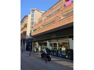 Aparcament cotxe  N/a. Al carrer bruguera