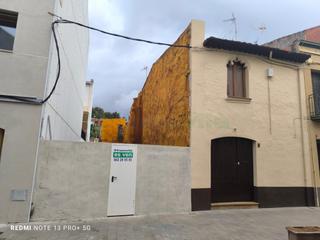 Terrain résidentiel  N/a. Es ven terreny al nucli de la població  292 m amb possibilitat d
