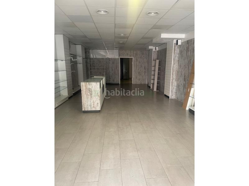 Foto bafa316e-68fb-4bd4-b34a-4b5055a7b68d. Location local commercial dans Calella