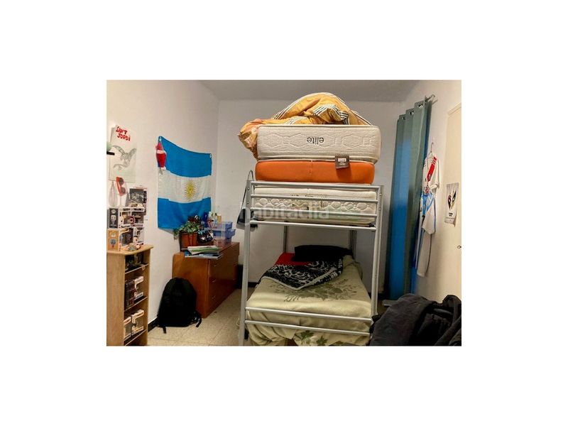 Foto a44786d0-5b56-40cb-bbb5-edb3bccd794c. Casa edificihabitatge al centre en Calella