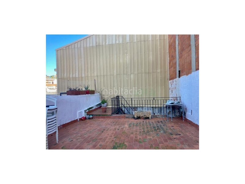 Foto ae4f4218-5610-45ee-b519-3e9882a43a65. Casa edificihabitatge al centre en Calella