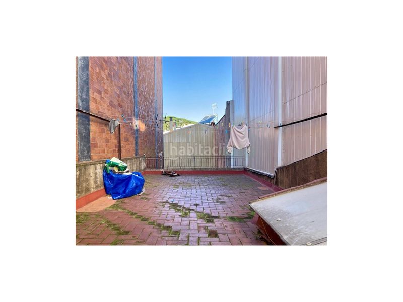 Foto b2474af5-ffee-4bc1-b7c0-dcdfa480ffc6. Casa edificihabitatge al centre en Calella
