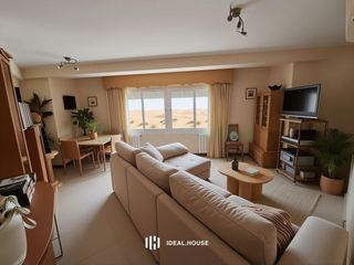 Appartement  Calle santiago rusiñol. Pis en venda de 2 habitacions, totalment reformat, amb traster!!