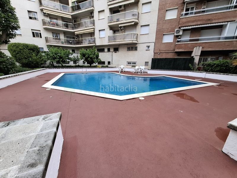 Foto aff79590-96d7-4c3a-a25c-c3ad0c46c2b6. Pis amb aparcament a Centre Pineda de Mar