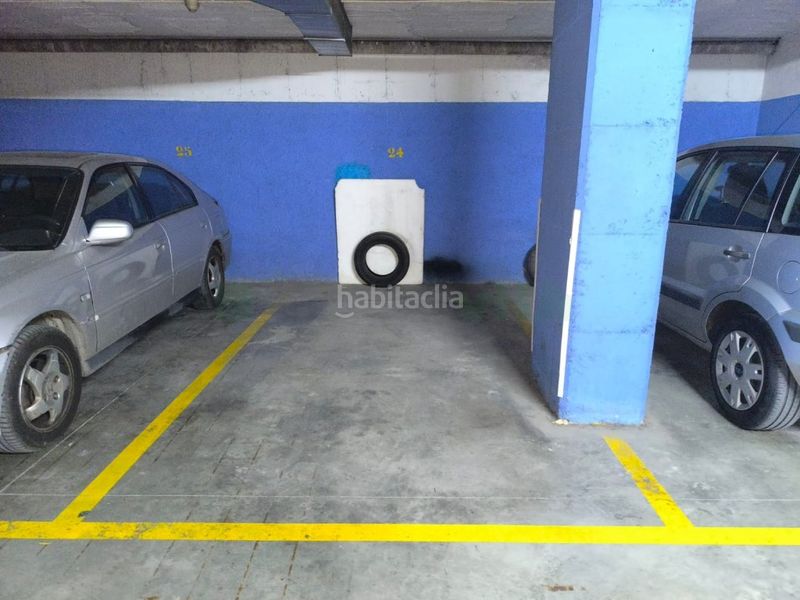 Foto e14e2597-872f-4d47-8a45-41c8e1c0900c. Aparcament cotxe a Calella
