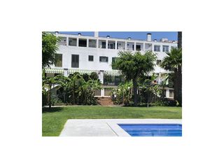 Haus  Calle sant antoni. Al centre de calella, amb zona ajardinada i piscina