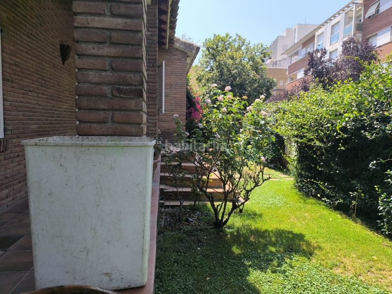 Foto ae7b3a93-8408-440b-ae20-6ef3d3f4ff92. Casa amb aparcament a Centre Pineda de Mar