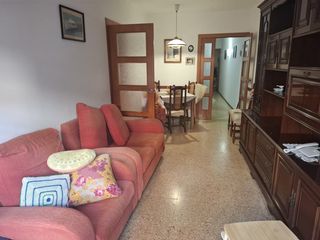 Pis  Calle pintor fortuny. Pis de 3 habitacions en ple centre, amb ascensor