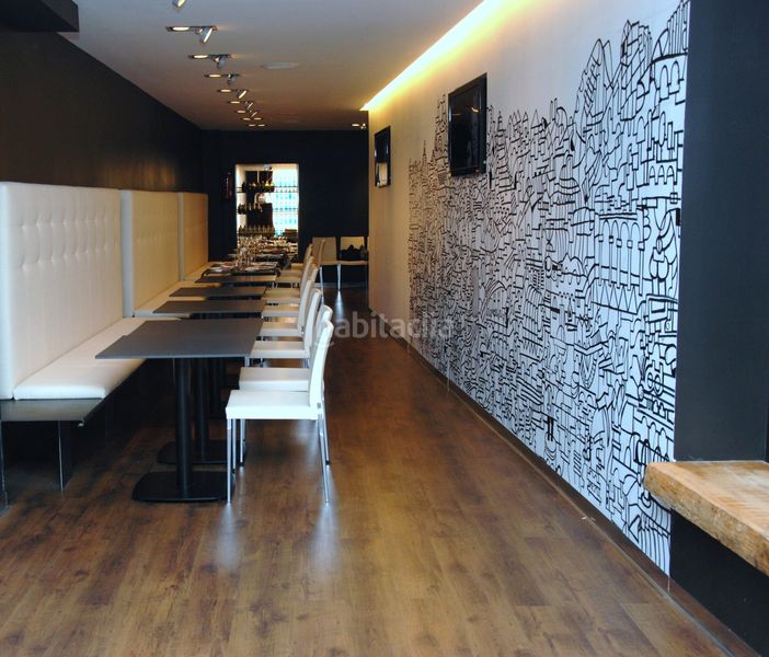 Foto fca0c007-4072-44ee-a2cd-9d36796a2cf3. Business premise with heating in Eixample Tarragona