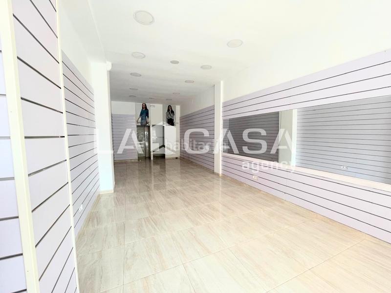 Foto a7089775-62ab-4300-87a6-814883f1a325. Local comercial local en privilegiada posición en el gorg en Badalona