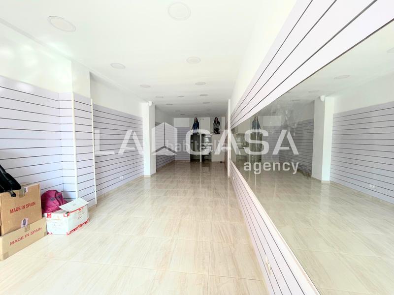 Foto d5250f70-7aed-4e92-a898-68dbebefa8ba. Local comercial local en privilegiada posición en el gorg en Badalona
