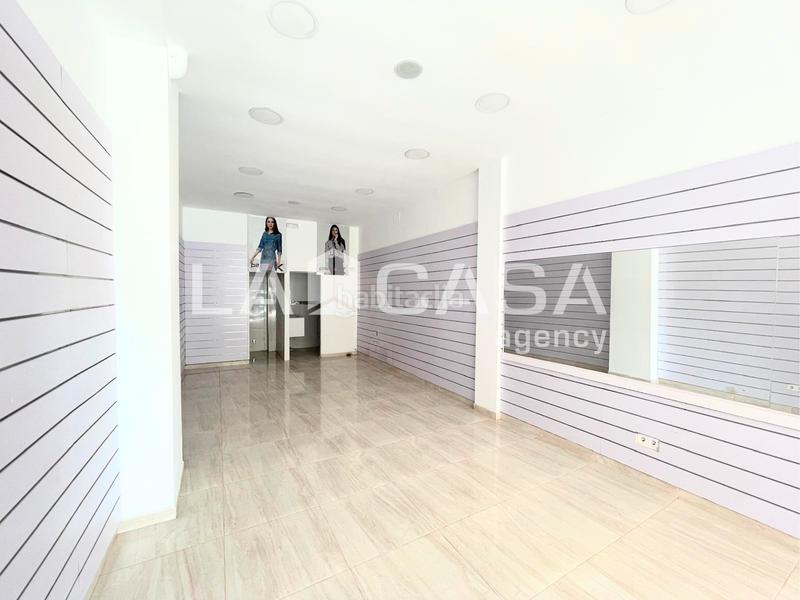 Foto f999f764-ddc4-4464-9209-daca1a01be1b. Local comercial local en privilegiada posición en el gorg en Badalona