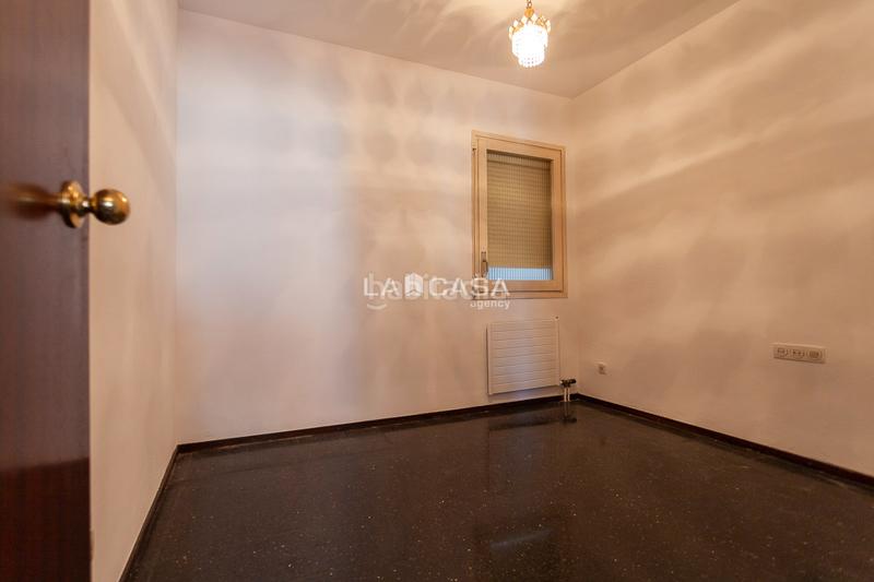 Foto 20d5275c-2907-4f6c-815a-27ce4ee73b49. Appartamento con riscaldamento in El Camp de l´Arpa del Clot Barcelona