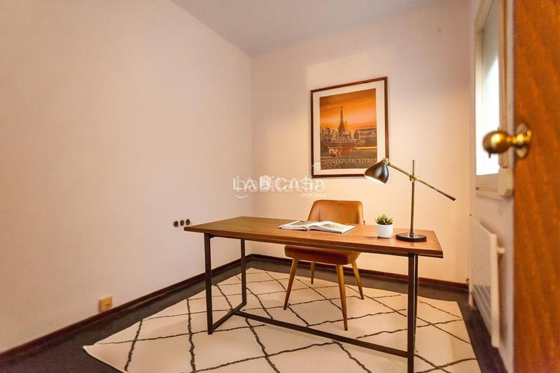 Foto 8f737b4a-ea34-4716-a990-4e941f7f24a7. Appartamento con riscaldamento in El Camp de l´Arpa del Clot Barcelona