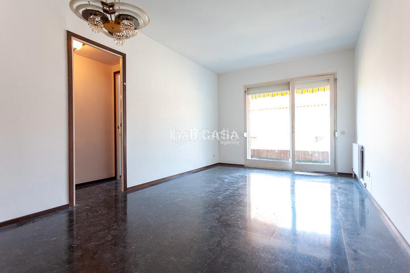 Foto 9dd36699-0d12-4436-b04b-f01cdfef3a5d. Appartamento con riscaldamento in El Camp de l´Arpa del Clot Barcelona