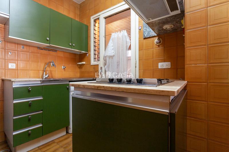 Foto b0c533ea-f0cb-4903-a6c0-91aa9b48a863. Appartamento con riscaldamento in El Camp de l´Arpa del Clot Barcelona
