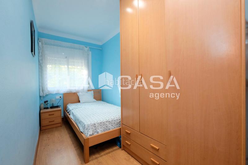 Foto 63c331fa-125c-4e59-994c-4954d33fb65d. Pis a Porta Barcelona