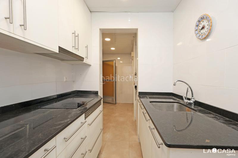 Foto f9192527-c82a-4ddc-b714-01971a05a90b. Ground floor in Can Vidalet Esplugues de Llobregat