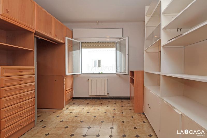 Foto 0602a04e-03e1-4f23-be76-2373639c357d. Planta baixa a Can Vidalet Esplugues de Llobregat