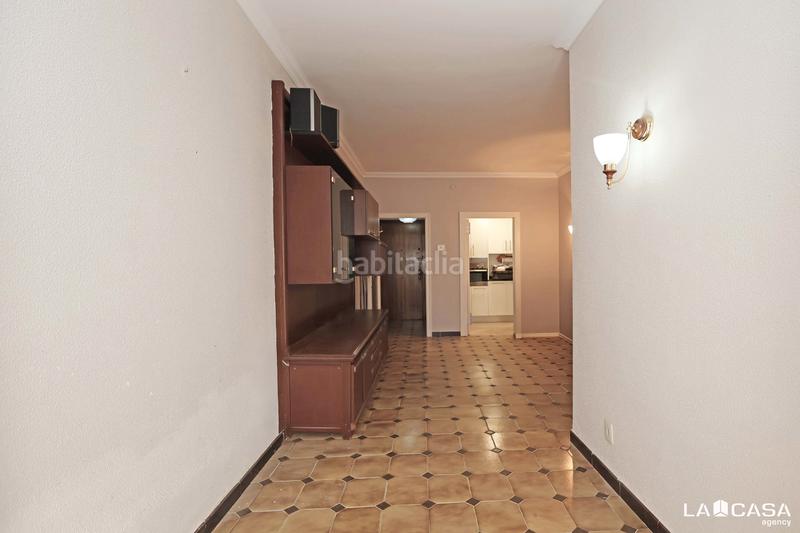 Foto 36786b66-aa60-4acf-9b6e-85e56290d4b2. Planta baixa a Can Vidalet Esplugues de Llobregat