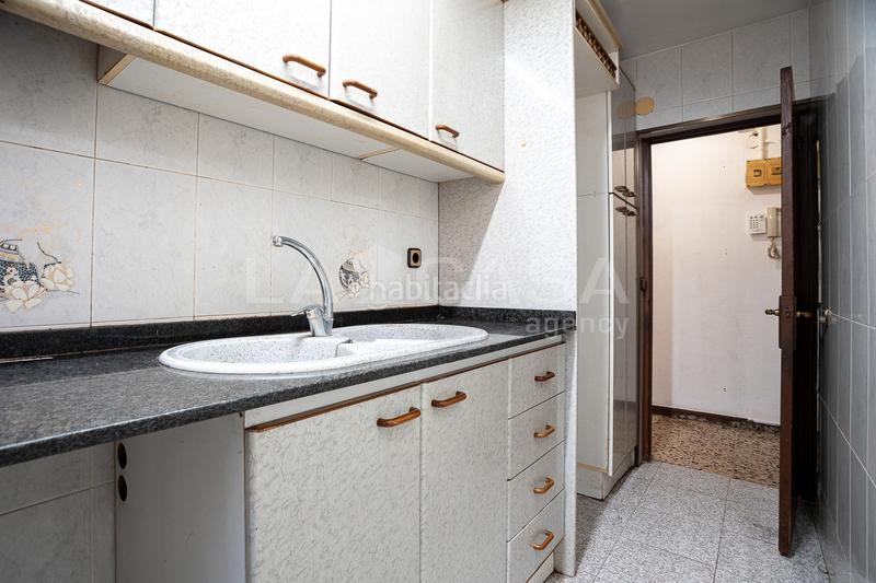 Foto 02063c70-8c71-475f-b43a-133309c7ccb0. Flat with heating in La Verneda - La Pau Barcelona