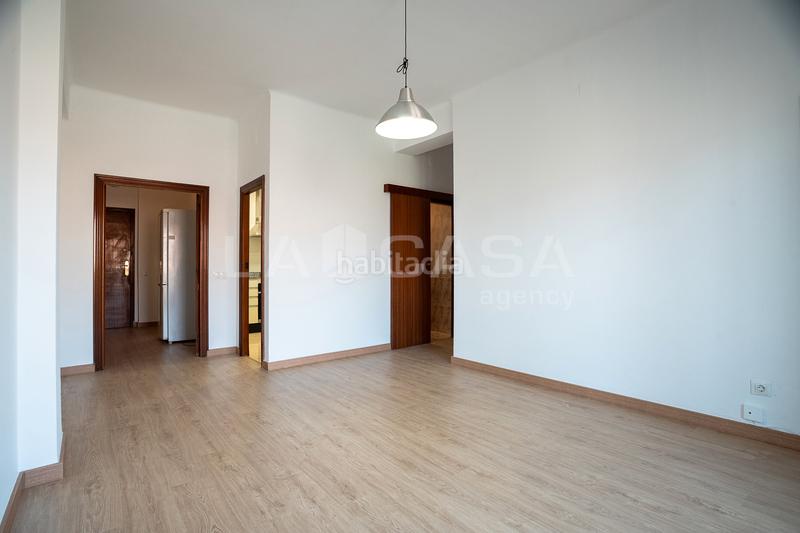 Foto ad311d03-35e3-4ebc-bf79-8ca67ec5c8e5. Pis a Provençals del Poblenou Barcelona