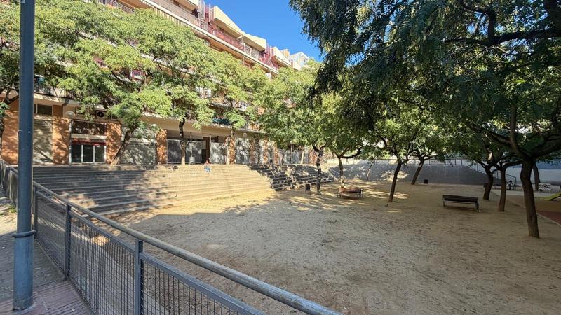 Foto 88216e4a-9434-432d-8068-4120214786ee. Local commercial dans El Clot Barcelona