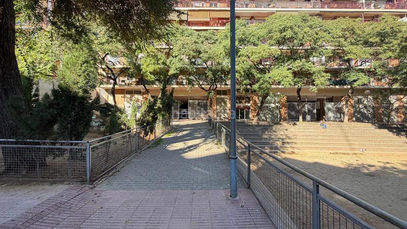 Foto d1a3a716-30a8-4a84-bedc-2434ca2d8339. Local commercial dans El Clot Barcelona