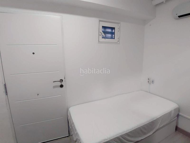 Foto bc0429fb-1507-4e93-8ff8-90bd792f8a8a. Business premise in Raval Barcelona