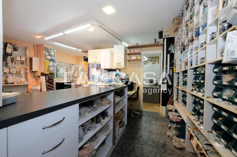 Foto d00644b8-3eb8-4f78-b268-dedfc5202223. Locale commerciale in Porta Barcelona