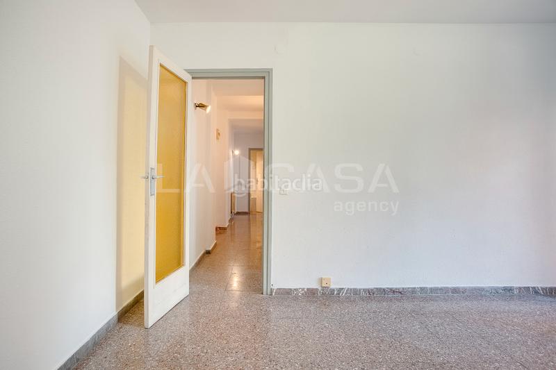 Foto cc8dcaaa-7692-46c5-a81f-c847d14e5ef9. Appartamento con riscaldamento in Sant Martí de Provençals Barcelona