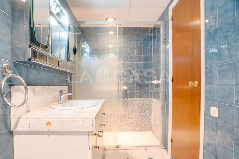 Foto b0951edc-3acc-43fc-9425-82614264f800. Àtic a El Camp d´en Grassot i Gràcia Nova Barcelona