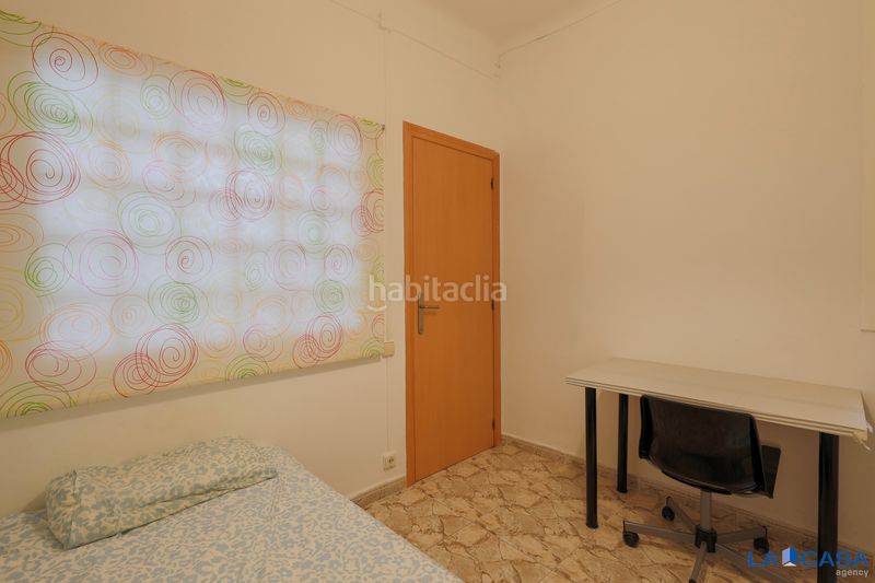 Foto a02e4bab-314d-450c-84e1-492b4a0ee9b2. Pis a Hostafrancs Barcelona