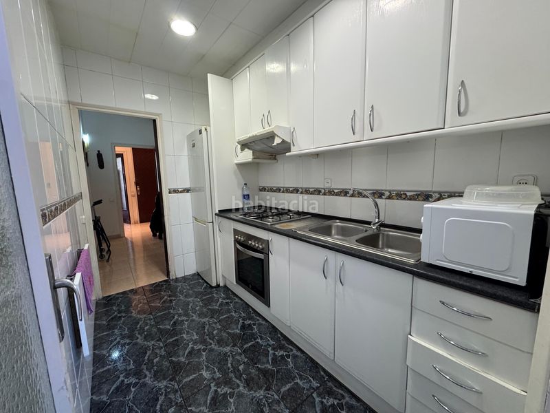 Foto 06970fb2-2bf7-4885-8a17-551ec4b6b6e2. Pis a El Camp de l´Arpa del Clot Barcelona