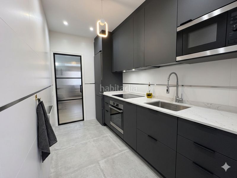 Foto 87140119-f949-4c77-8dd6-1bfacfca893b. Pis a El Camp de l´Arpa del Clot Barcelona