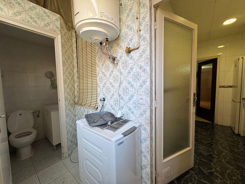 Foto 9b7aad2b-fcc6-4277-8cd0-487e38857291. Pis a El Camp de l´Arpa del Clot Barcelona