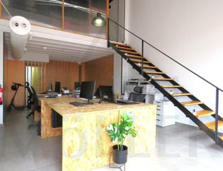 Business premise in Calle montevideo 73