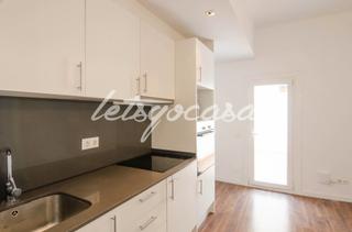 Rez-de-chausse  Carrer de concepcin arenal. Piso con patio en sant andreu
