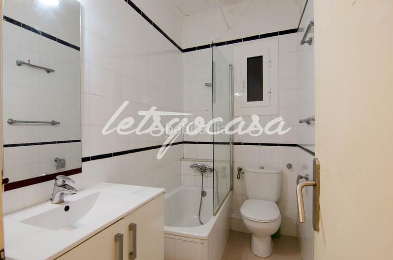 Foto b7cc49fb-7bf2-46d0-849f-f31114ff9d1f. Pis a La Sagrera Barcelona