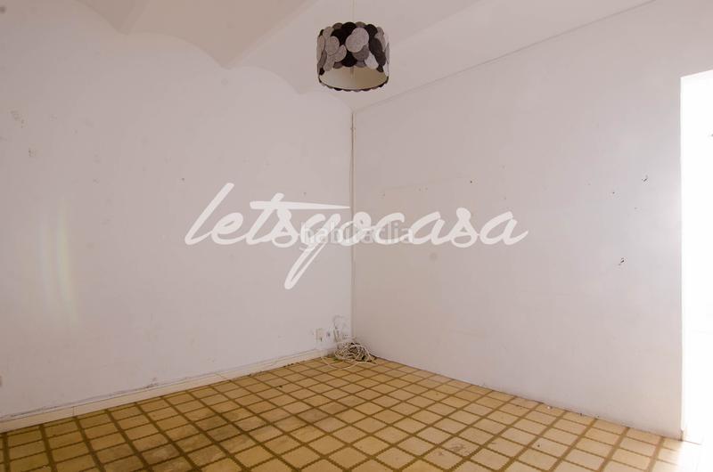 Foto 4942a368-40a0-45b0-acda-539f4563641e. Pis a Barri de les Corts Barcelona