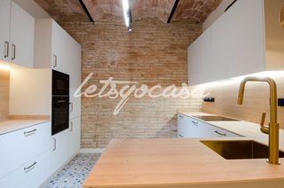Pis  Carrer del vallespir. ¡piso para estrenar en les corts!