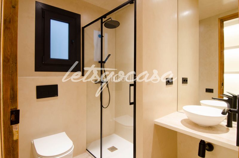 Foto f5863402-66b6-4a9b-8f81-7d2f615ea845. Pis amb calefacció a Barri de les Corts Barcelona