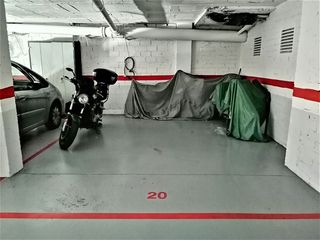 Parking coche  Carrer de joanot martorell. ¡parking doble!